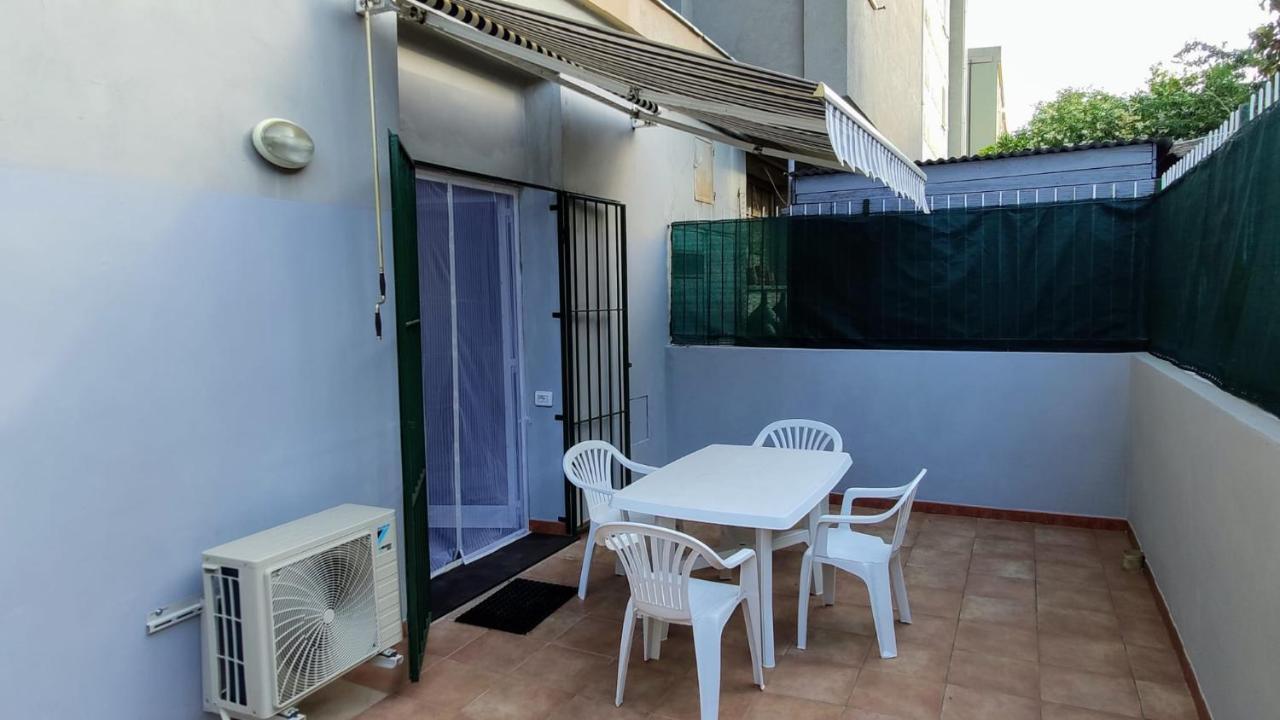 Karina, To The Beach With Terrace And Private Parking Savona Ngoại thất bức ảnh