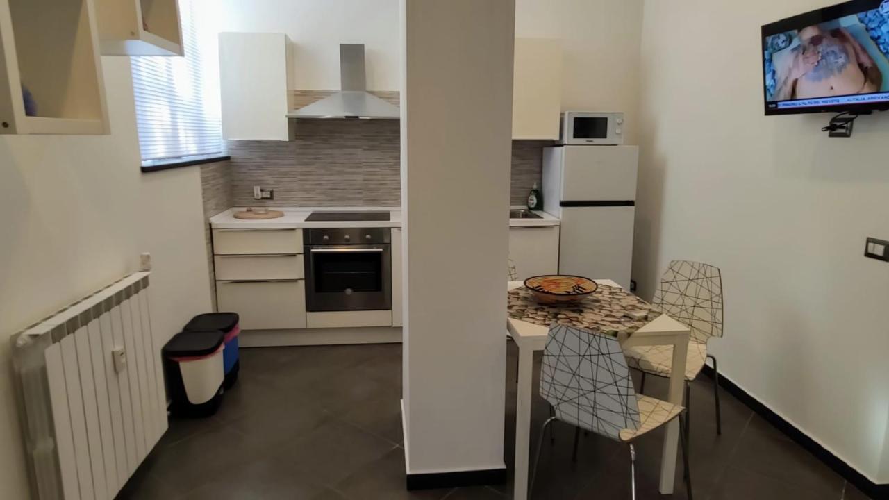 Karina, To The Beach With Terrace And Private Parking Savona Ngoại thất bức ảnh