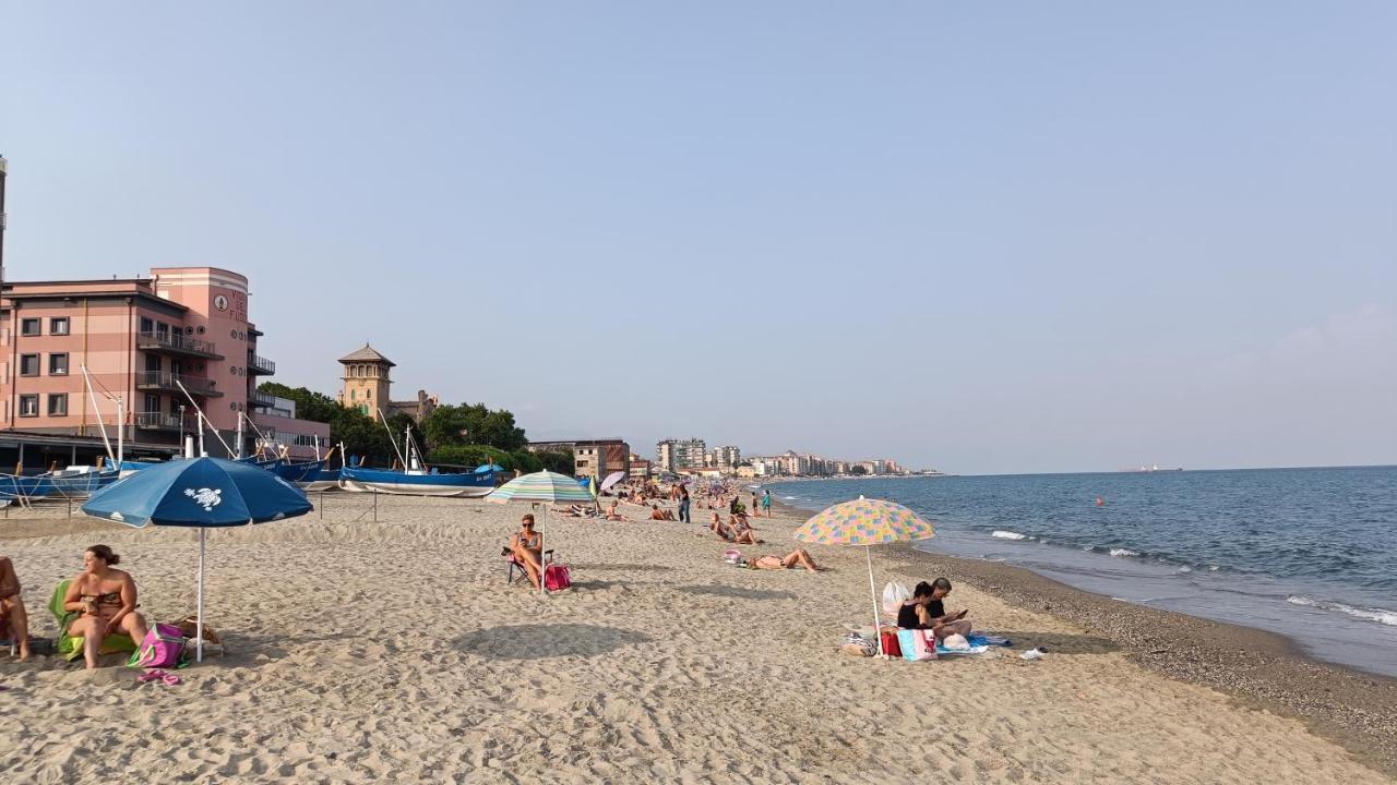 Karina, To The Beach With Terrace And Private Parking Savona Ngoại thất bức ảnh
